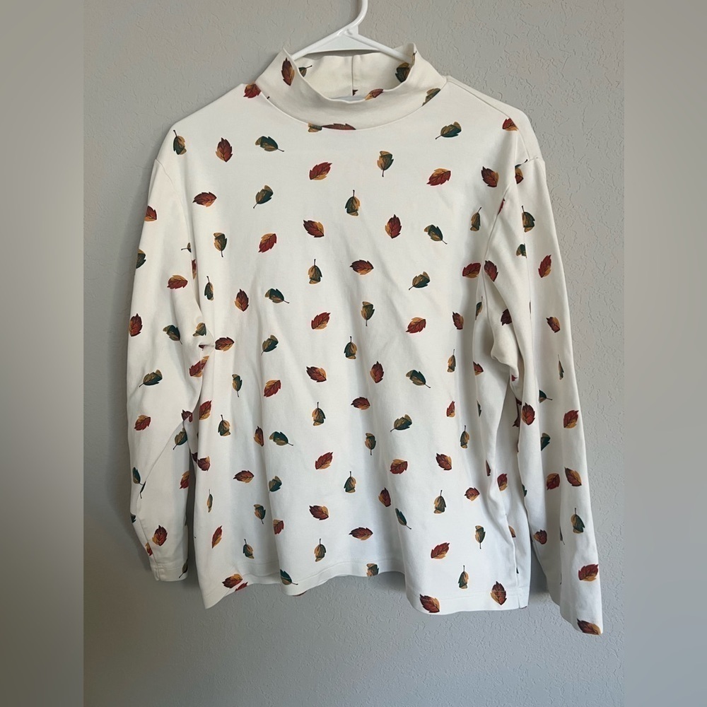 Vintage leaves turtleneck